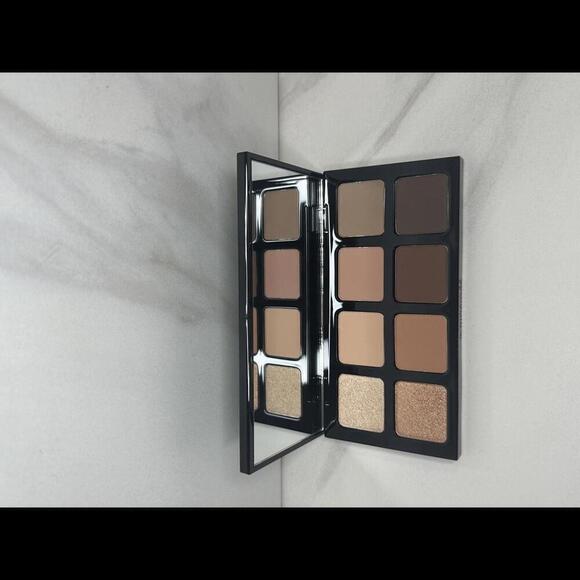 Il Makiage Shade Addict high-impact eye color palette - Picture 2 of 3